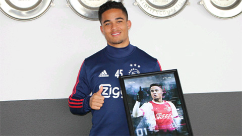 justin-kluivert-la-cau-thu-tuoi-teen-xuat-sac-nhat-nam-2018. 1