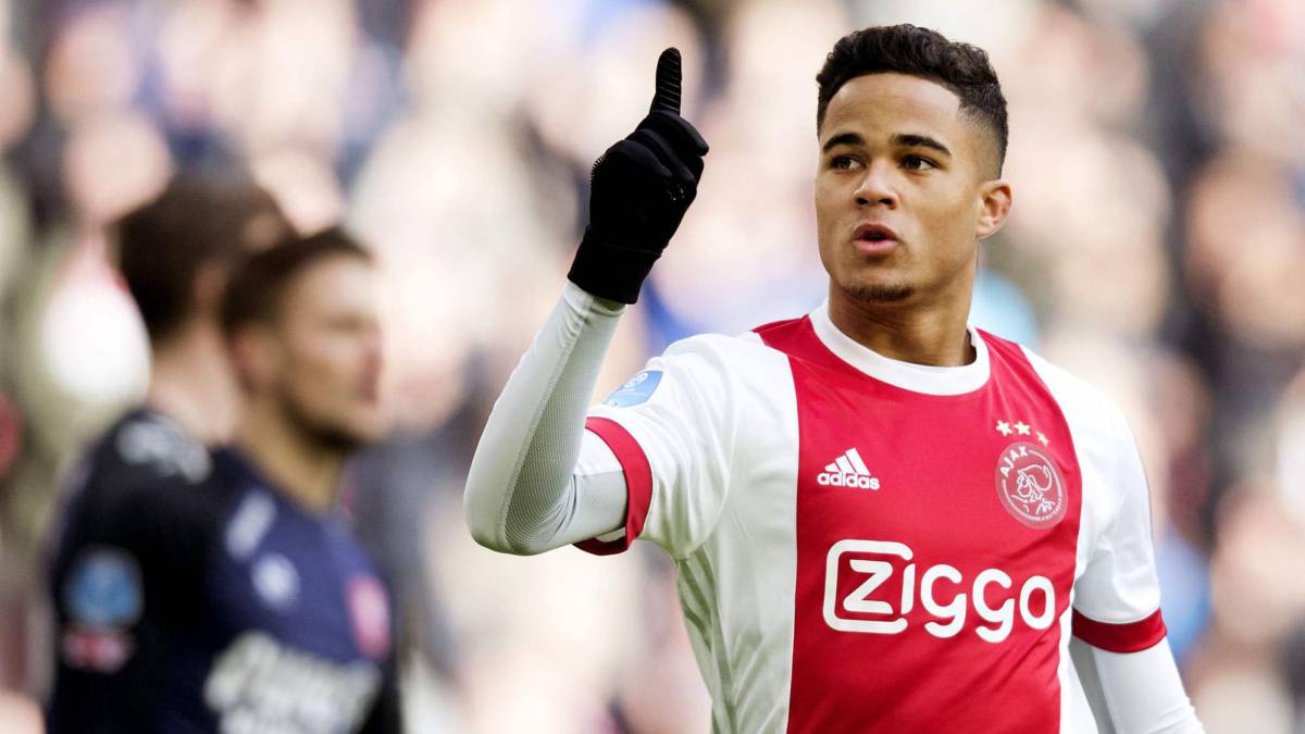 Justin Kluivert là cầu thủ tuổi teen xuất sắc nhất năm 2018