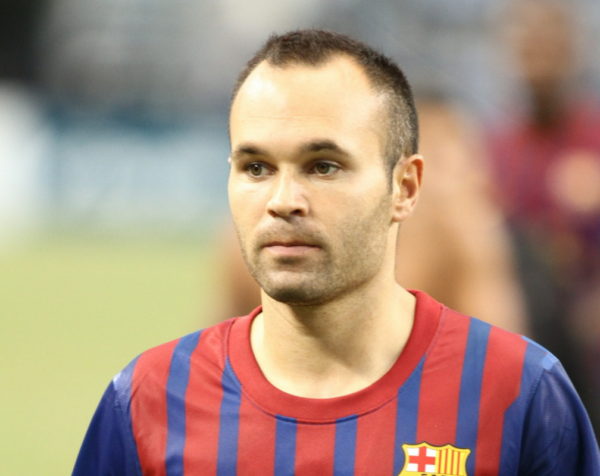 Iniesta chính thức nói lời chia tay Barcelona