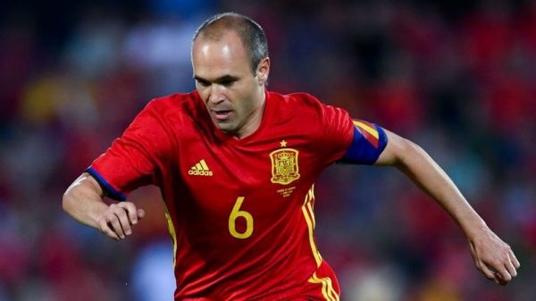 Andres Iniesta nói lời chia tay sự nghiệp thi đấu quốc tế