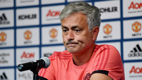 mourinho-se-la-hlv-dau-tien-bi-duoi-viec-tai-ngoai-hang-anh-2018-19-2