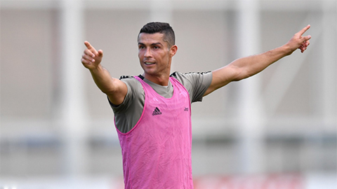 ronaldo-gay-sung-sot-trong-buoi-tap-dau-tien-cung-doi-bong-moi-1