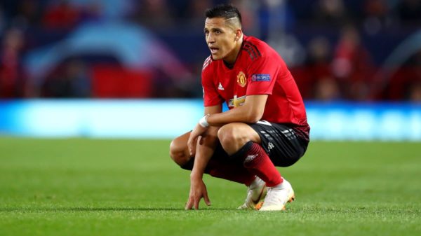 Sanchez ơi, Manchester là màu xanh mới phải!