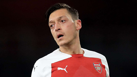 oezil-da-khong-con-cua-song-o-arsenal-1