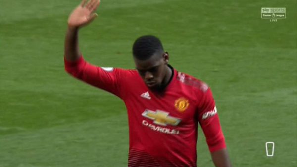 lai-them-bien-moi-pogba-gan-nhu-se-roi-man-utd-2