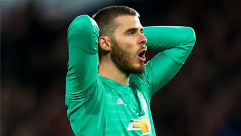 Nhiệt tình tặng quà cho Man City, De Gea bị ‘ném đá’ không thương tiếc